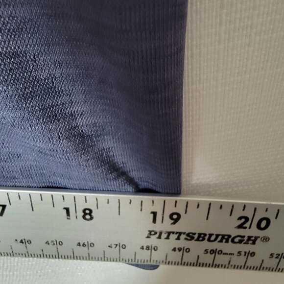 Nike Dri Fit T-Shirt Adult Sz M Short Sleeve Crew Neck Swoosh Logo Blue Pink - Picture 7 of 11